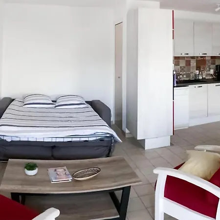 Vakantiehuis 2 Bedroom Stunning In